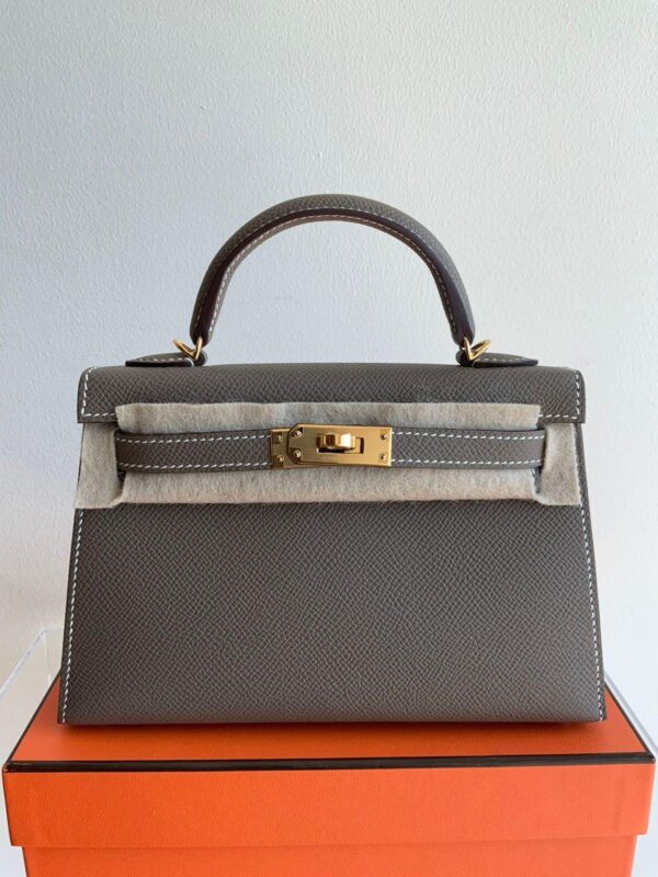 Hermes Mini Kelly Etoupe/Epsom/Gold Hardware