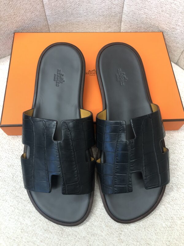 Hermes Izmir 43.5 EU Graphite Crocodile