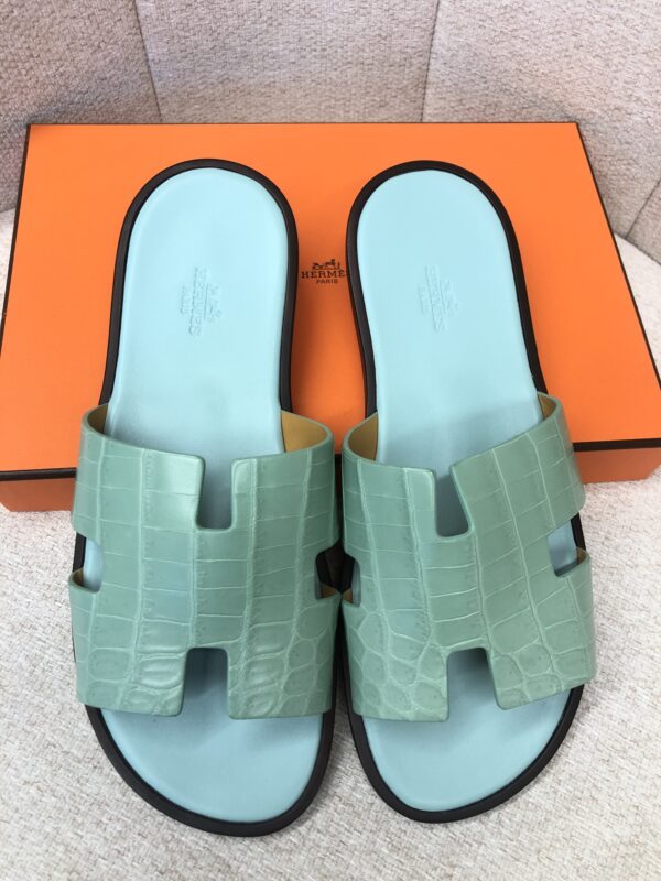 Hermes Izmir 42 EU Vert D' Eau Crocodile